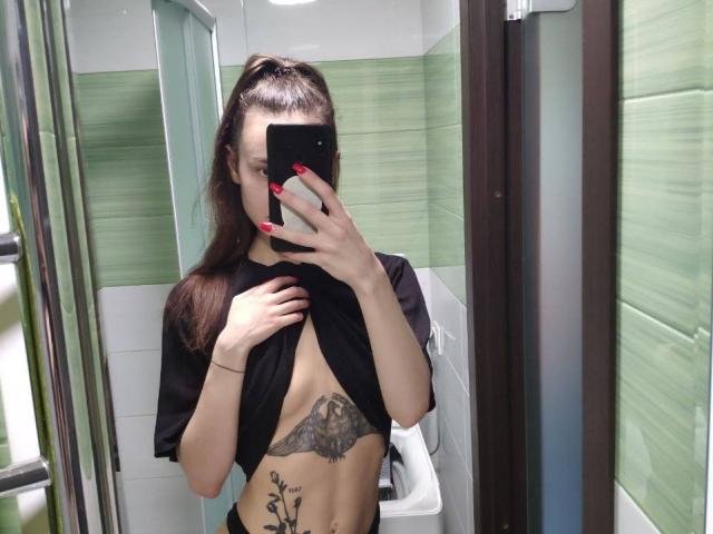 AmiaLix - Live sex cam - 19998878