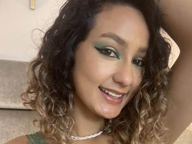 FloraSaenz - Porno na żywo i seks kamera - 20001830