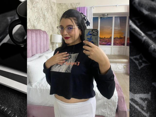 AngelFoox - Élő pornó és szexkamera - 20009778