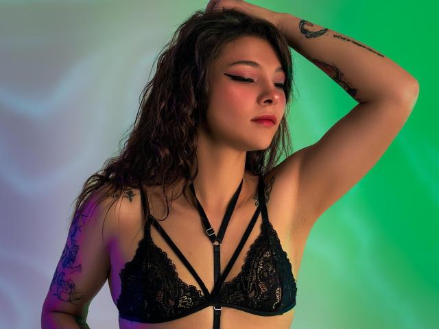 AlixDream - Live Sex Cam - 20009970