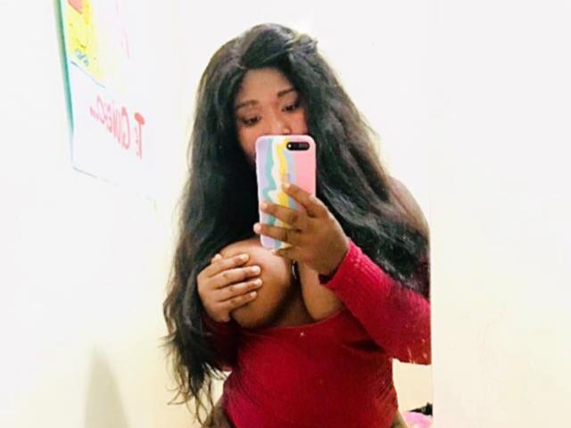 NahirobyEbony - Sexe cam en vivo - 20010326