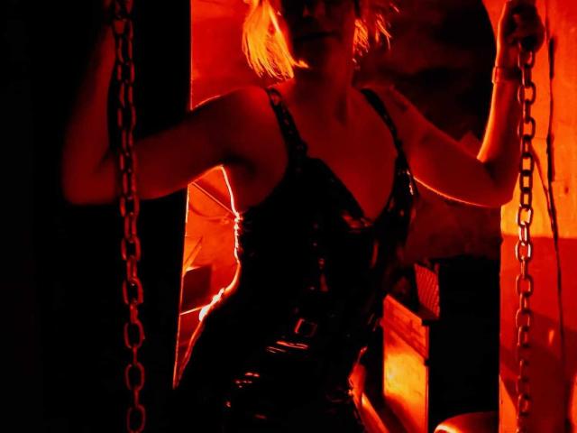 MissEvaSensuelle - Live porn &amp; sex cam - 20020286