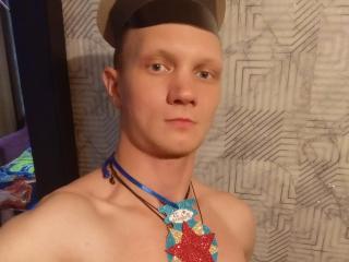 ZmeyLaki - Live Sex Cam - 20022410