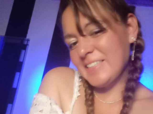 AmandaHotL - Live sex cam - 20044994