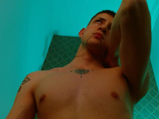 BastianLeonis - Sexe cam en vivo - 20047082