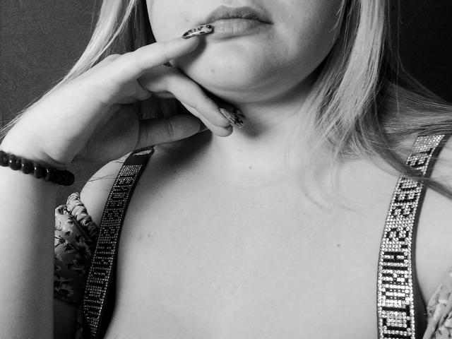 DiLaria - Live sex cam - 20050462
