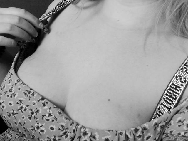 DiLaria - Live sexe cam - 20050514