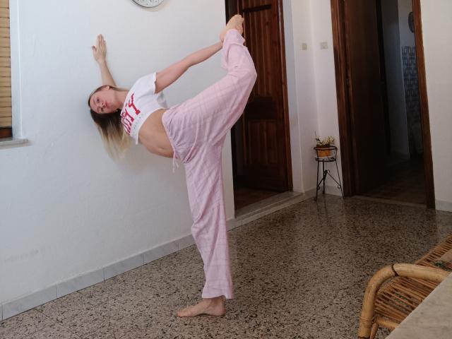 Saveta - Live Sex Cam - 20054642