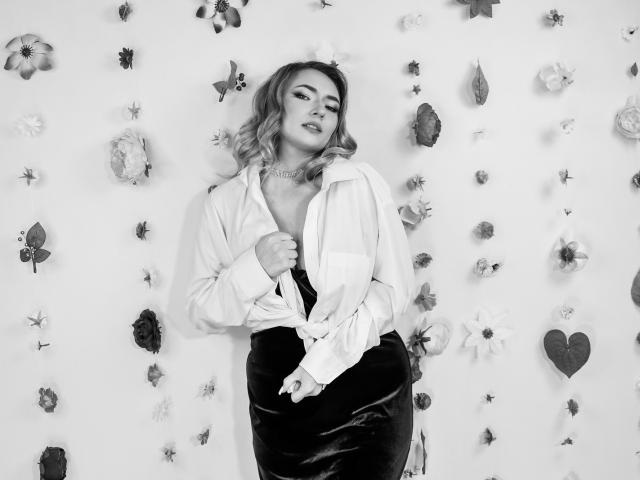 SallyVerda - Live Sex Cam - 20066786