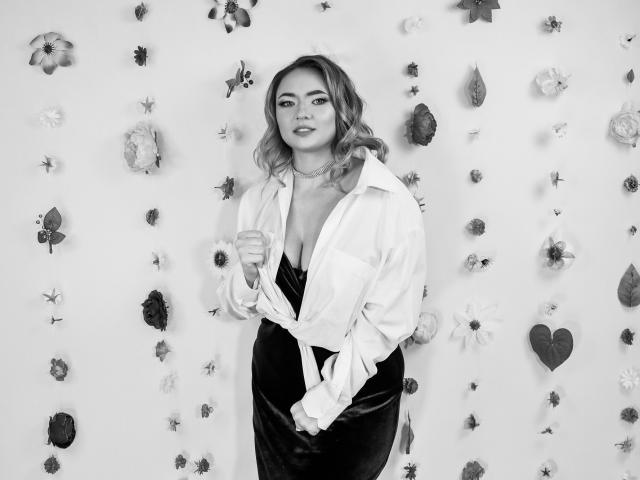 SallyVerda - Live Sex Cam - 20066794