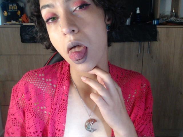 ElaDevilany - Live sexe cam - 20081594