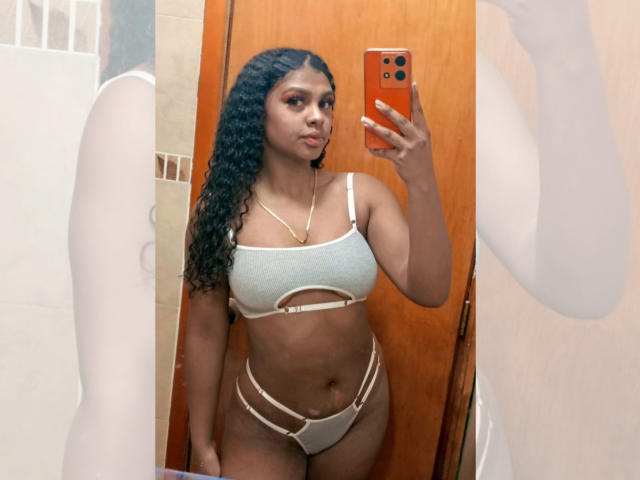 EmmaRiicco - Sexe cam en vivo - 20083882