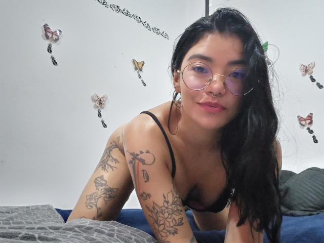 EmmaRuiz - Live sex cam - 20094946