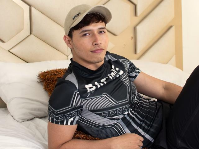 LiamAndrews - Live sexe cam - 20101882