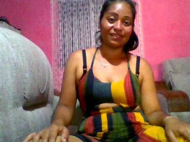 SuzanneSexigirl - Live sex cam - 20106926