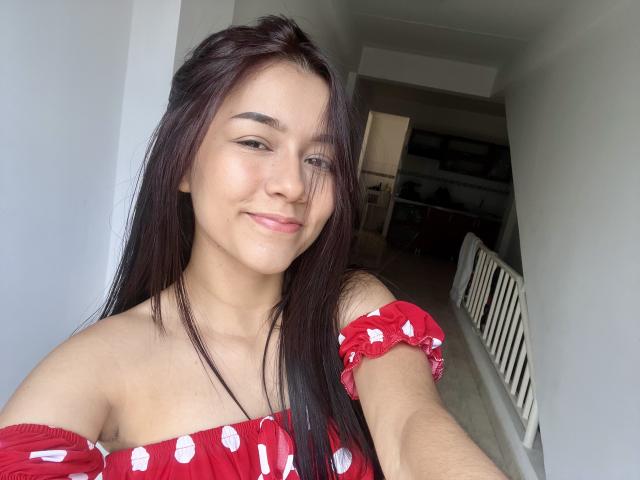 DeisyWest - Live Sex Cam - 20116590