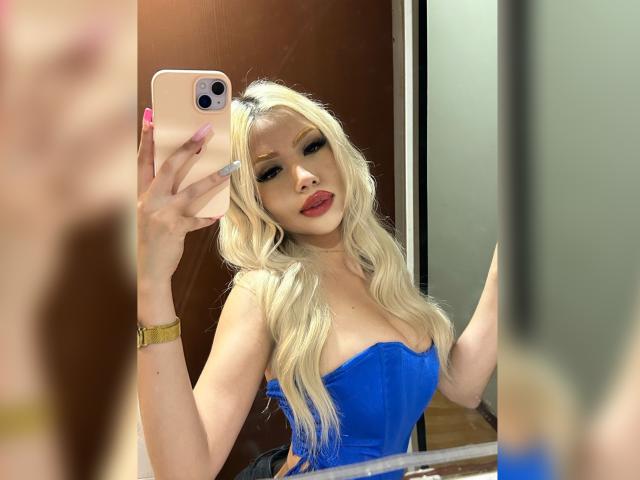 ChristieGarci - Live porn &amp; sex cam - 20120518