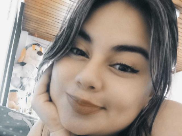 ZafiroLeroy - Live sex cam - 20130798