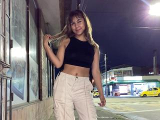 SarahXRouse - Sexe cam en vivo - 20138114