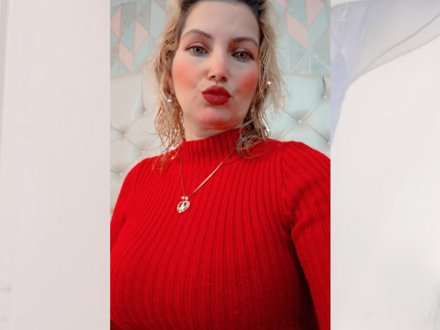 GiuliaAddams - Live sex cam - 20147606