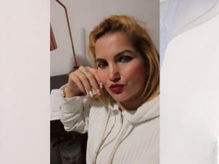 GiuliaAddams - Sexe cam en vivo - 20147658