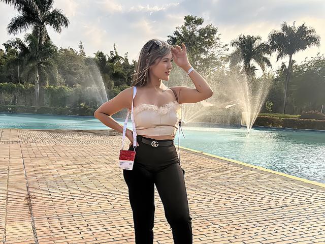 MaeCollins - Live Sex Cam - 20151402