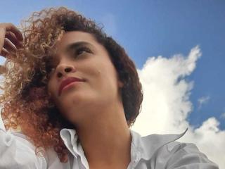 MiaBruneette - Sexe cam en vivo - 20156962