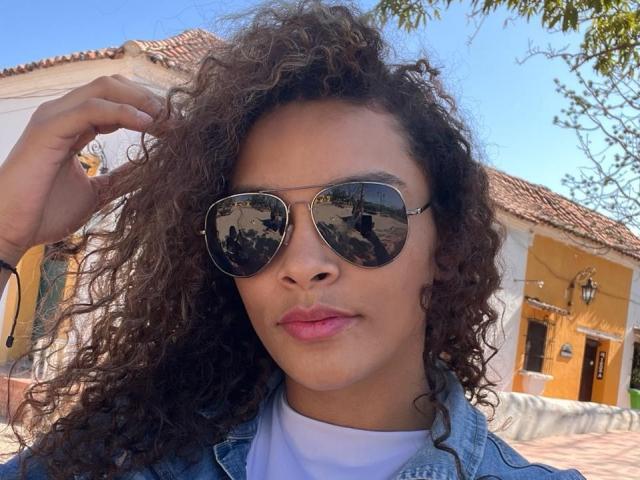 MiaBruneette - Live sex cam - 20156990