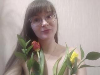 KiraGoldens - Live Sex Cam - 20160742