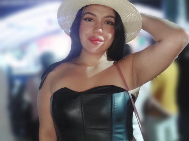 LauraRichis - Live porn &amp; sex cam - 20169462