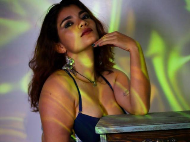 BulmaHot - Camera khiêu dâm &amp; quyến rũ trực tiếp - 20173250