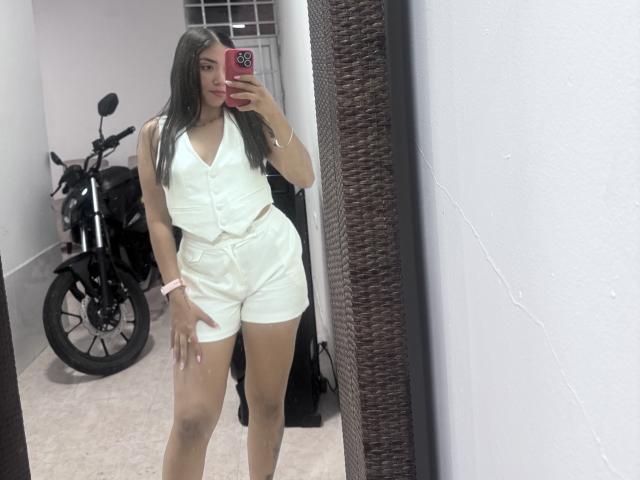 SharonKlart - Élő pornó és szexkamera - 20175022
