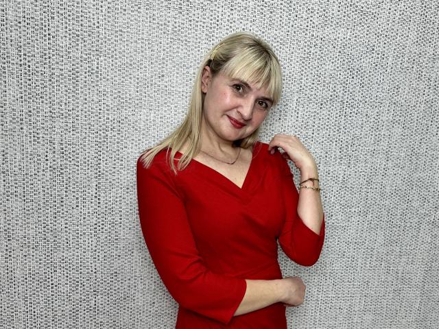 MilanaCraids - Live Sex Cam - 20176622