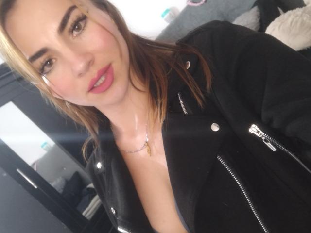 EmelySofia - Live sex cam - 20184194