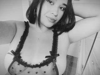 PamelaGoldwin - Live Sex Cam - 20202366