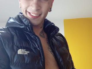 Andreww - Live porn & sex cam - 20209698