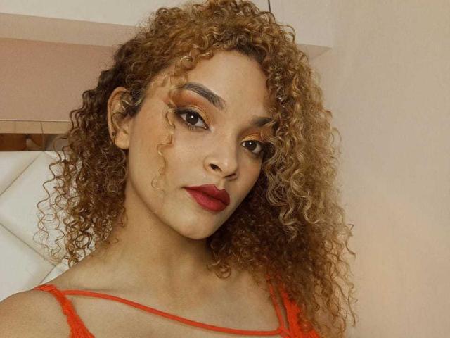 MiaBruneette - Live sex cam - 20210794