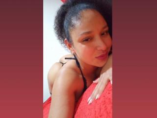 MelaniMouille - Live Sex Cam - 20214054