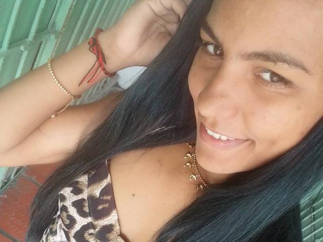 NikoleHott - Sexe cam en vivo - 20215702