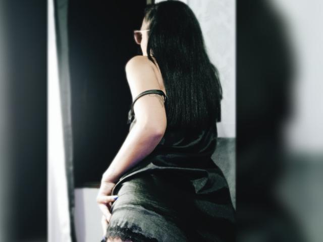 AnaisHilton - Live sex cam - 20220438