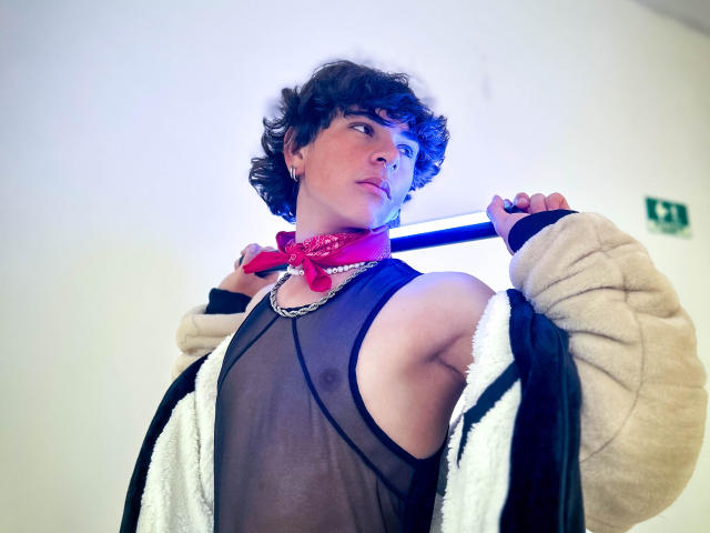 LukeHowlandy - Sexe cam en vivo - 20235938