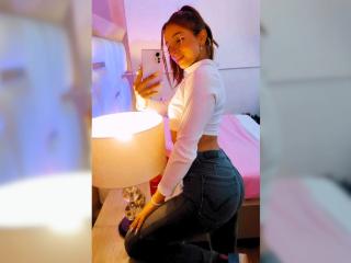 SaarahJones - Live sex cam - 20239226