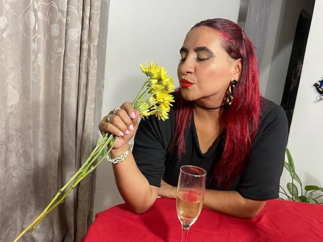 NahelaBigMelonsX - Sexe cam en vivo - 20246274