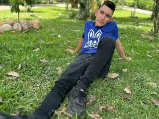 LukasMontreal - Sexe cam en vivo - 20253446