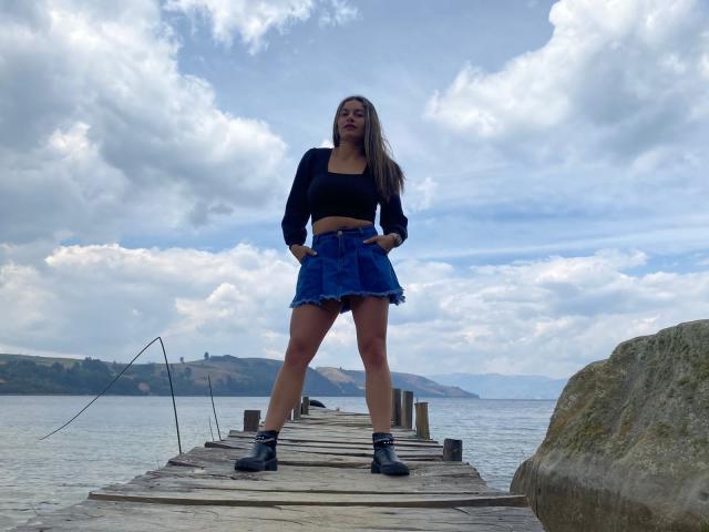 AtheneaRossi - ライブポルノ&amp;セックスカム - 20259162