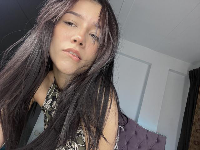 DeisyWest - Live Sex Cam - 20269342