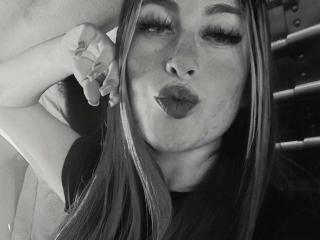 SammyViolet - Live Sex Cam - 20282030