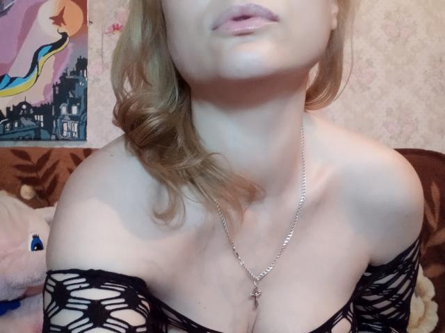 LindaRoutz - Sexe cam en vivo - 20297774