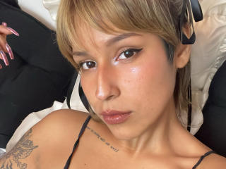 KiaraHenandez - сексуальная веб-камера в реальном времени - 20299978
