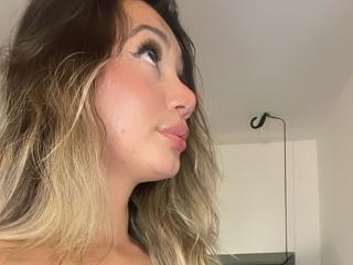 SophieLombardo - Live porn & sex cam - 20302086